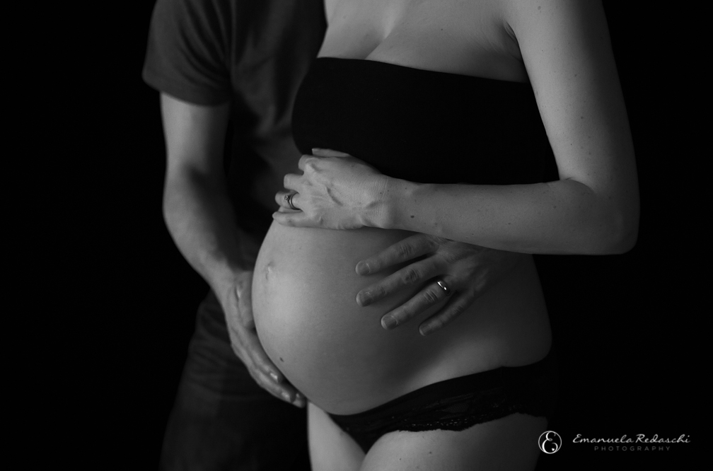 sweet maternity shoot pregnancy mom to be Emanuela Redaschi Photography
